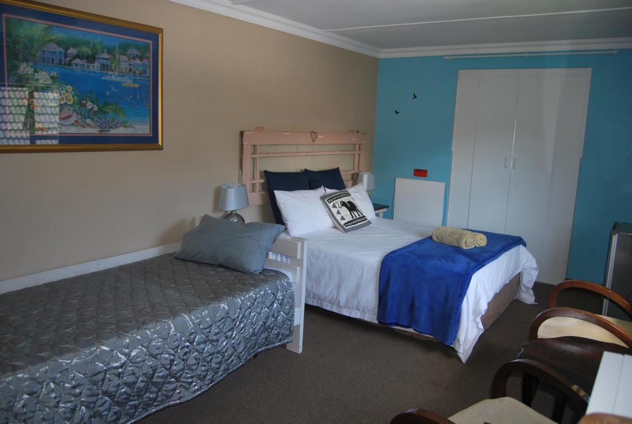 15 Witpeer Street Guesthouse George Phòng bức ảnh