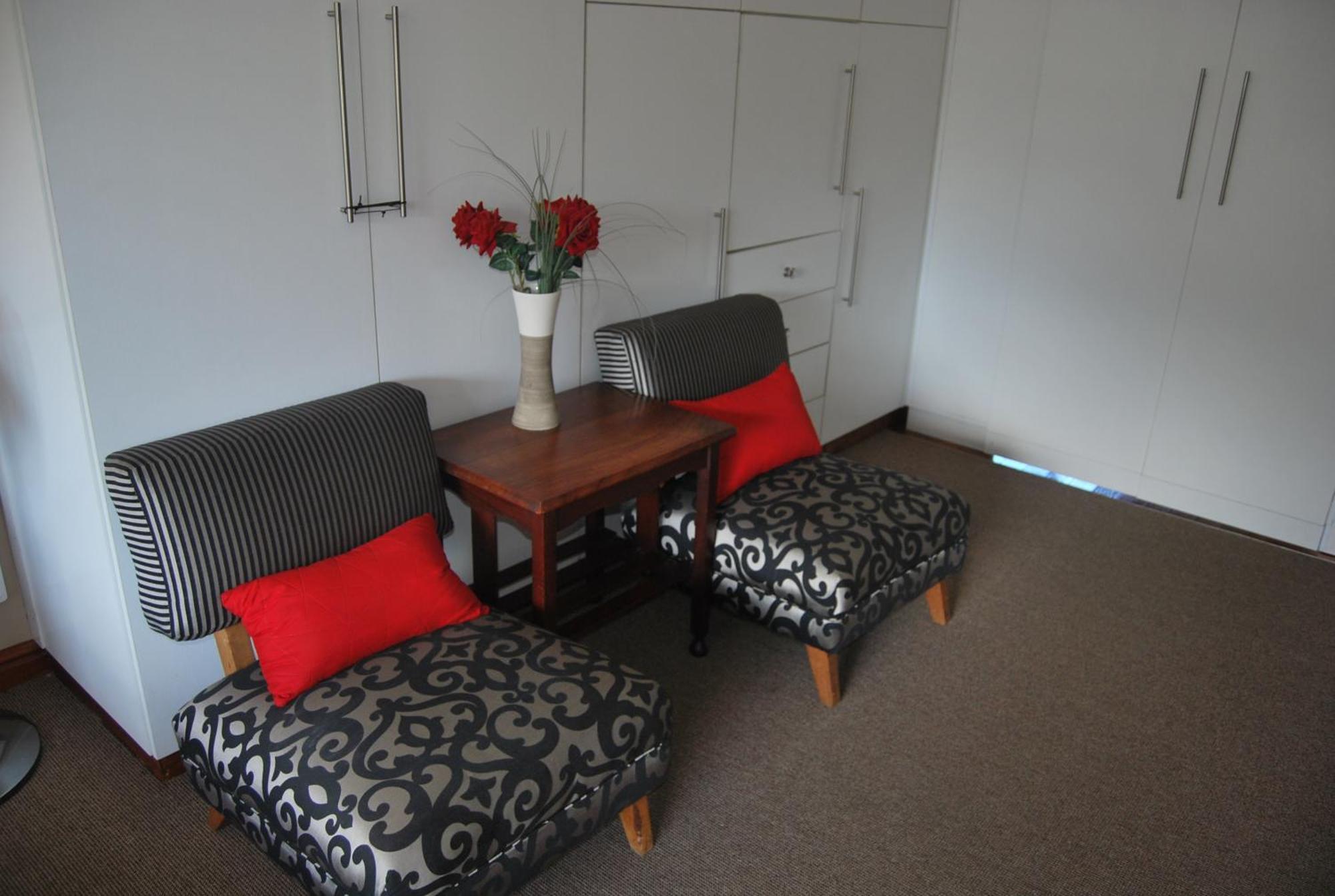 15 Witpeer Street Guesthouse George Phòng bức ảnh