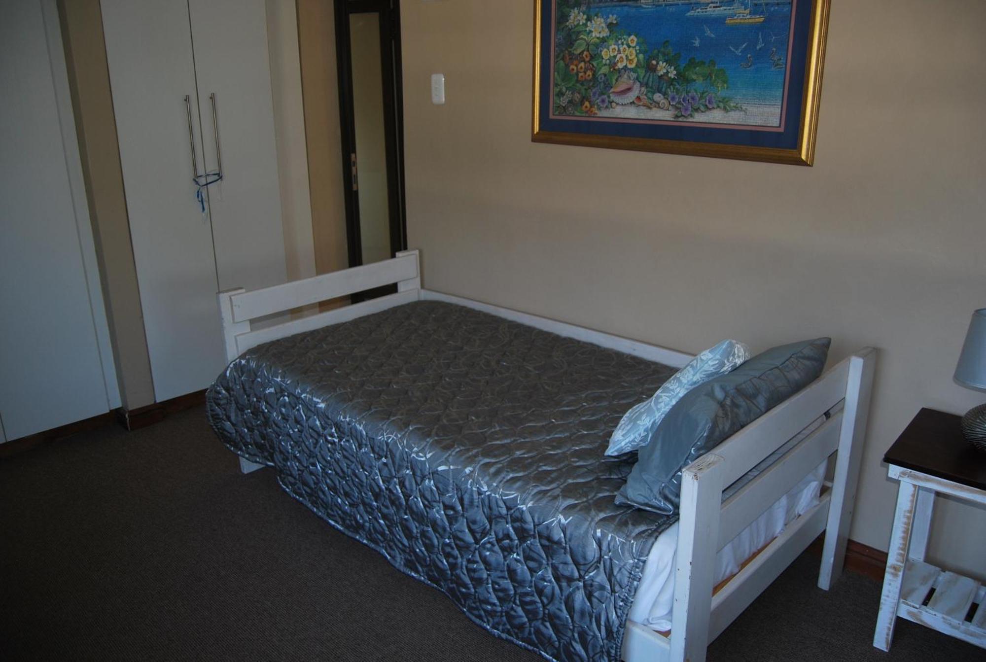 15 Witpeer Street Guesthouse George Phòng bức ảnh